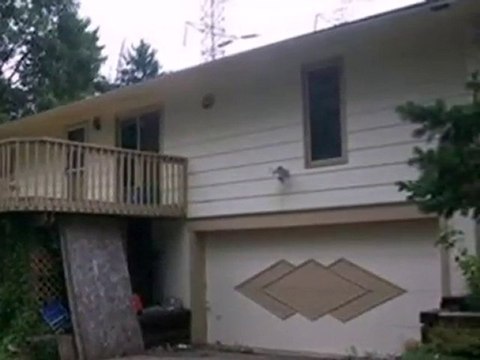 Homes for Sale - 2 Hilltop Rd - Cary, IL 60013 - Coldwell Ba