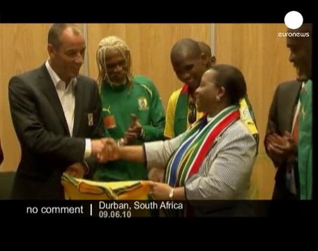 Cameroon team arrives in Durban - no comment