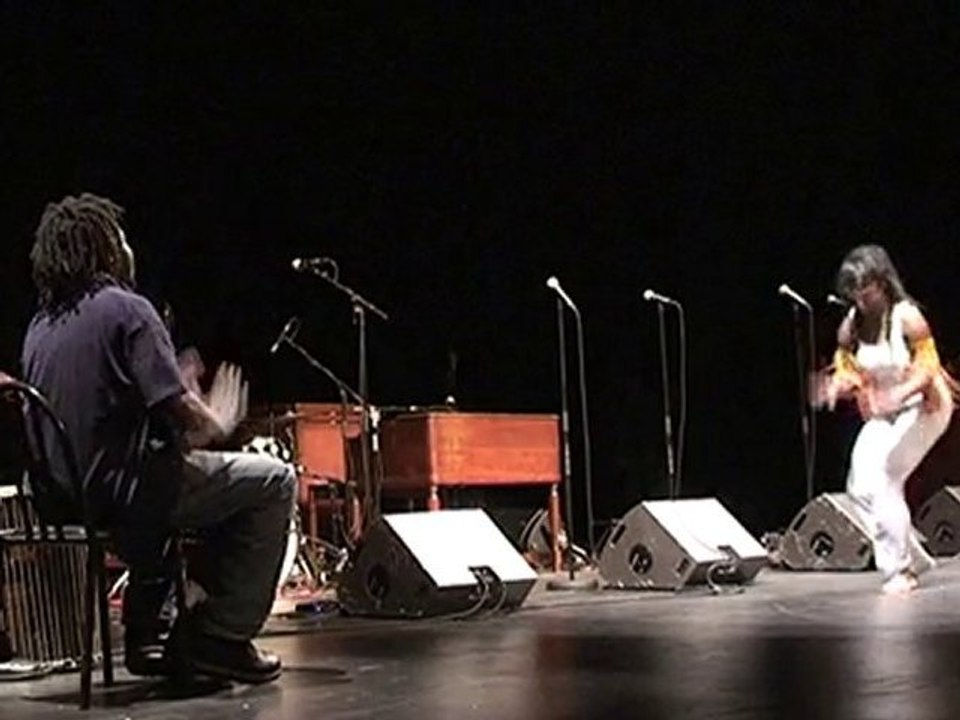 Leonie EPOUPA, Danseuse africaine , Martin KOUMS,CANDIDO