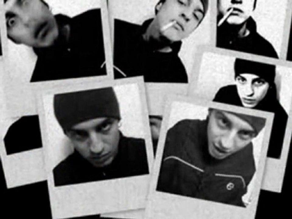 Norm EndeR- SözLer Şerefsiz OLdu...[2010]