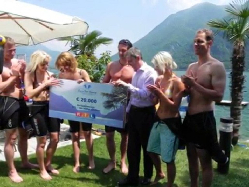 Wir sind auf der guten Seite. Promi-Schwimmen