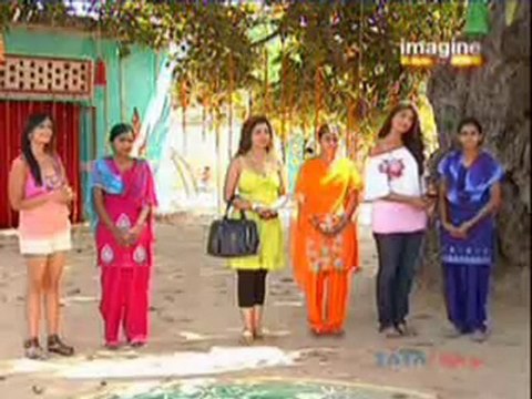 Desi Girls 11th June 2010 pt-1