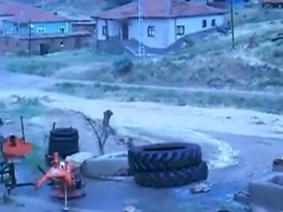 Mahmut Koyu Yagmur ve Sel Goruntusu -  o8.o6.2o1o