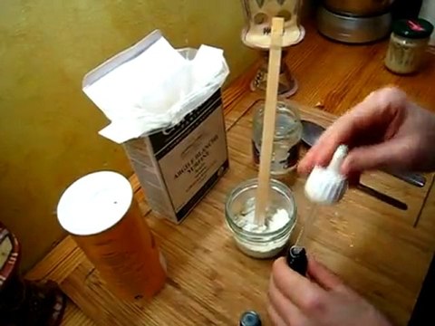 Comment faire son dentifrice bio en 2 mn montre en main !