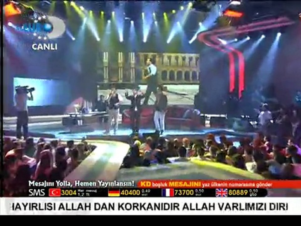 Düet -Yusuf GüneyRafet El Roman-Korkuyorum sana bağlanmaktan