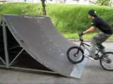 Session au skate park à Bruyères