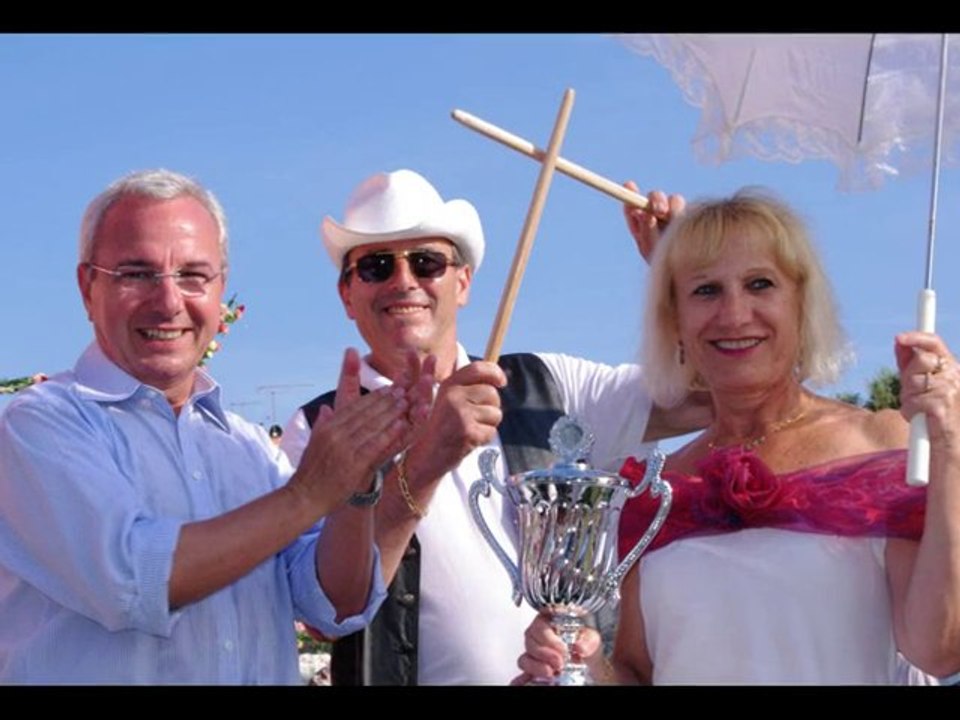 Les Corsos de la bataille de fleurs à Antibes le 6 Juin 2010