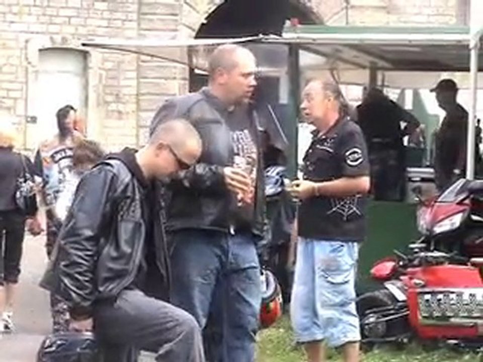 Vézelois : les motards arrivent au fort