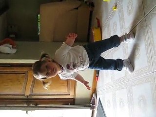 hallelujah,elle marche enfin