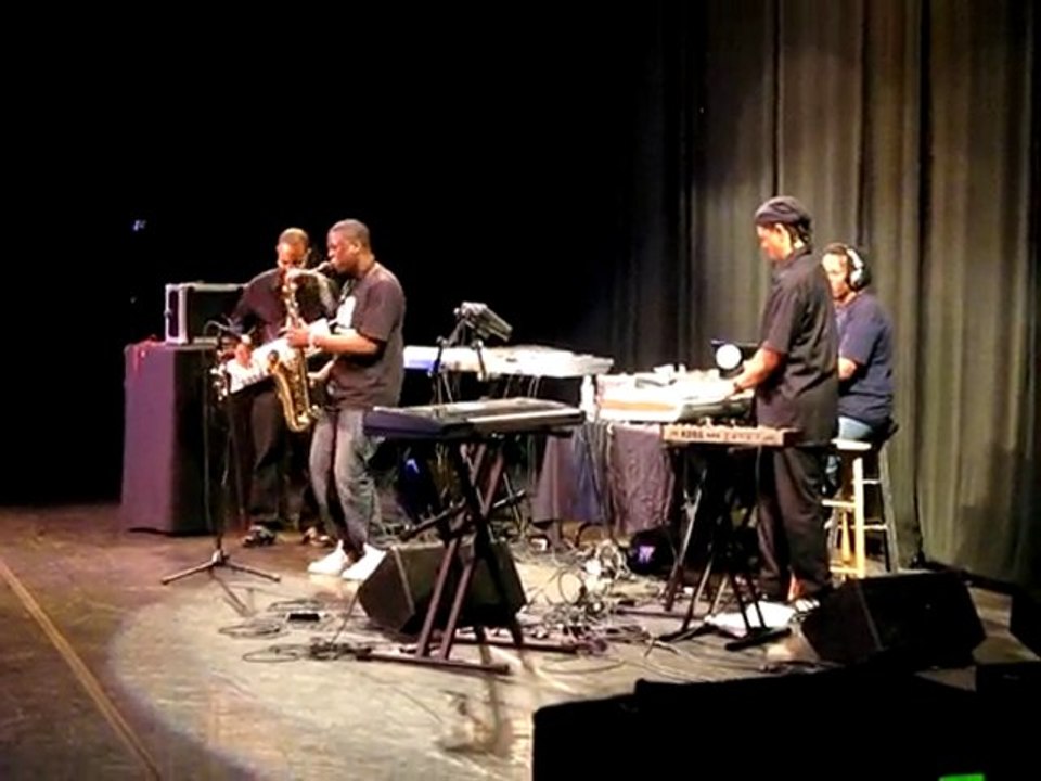 Timeline performing hi-tech jazz live @ dmh - 28.05.2010