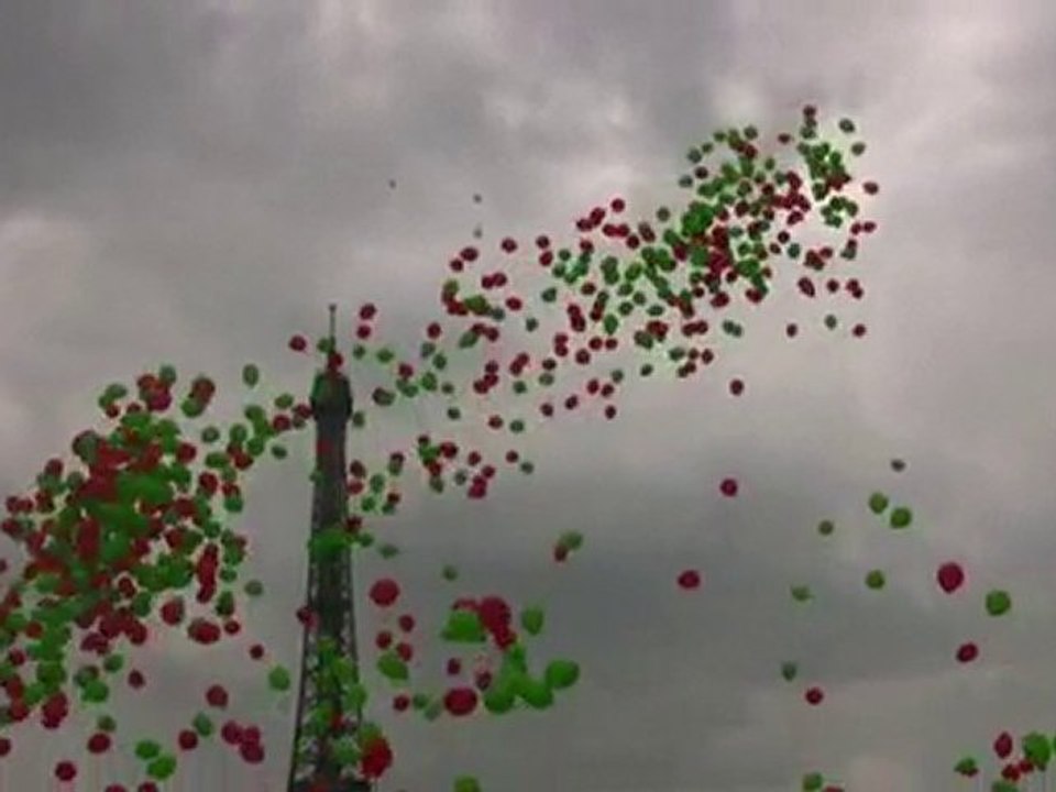 Lâcher de ballons pour les enfants d'Haïti
