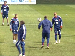 Premier entraînement des Bleus après le match de vendredi
