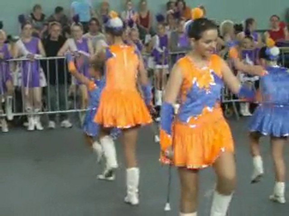 MAJORETTES DE BUSIGNY lecateau 2010