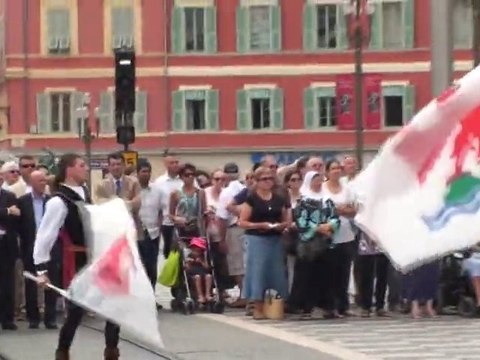 Show de lanceurs de drapeaux