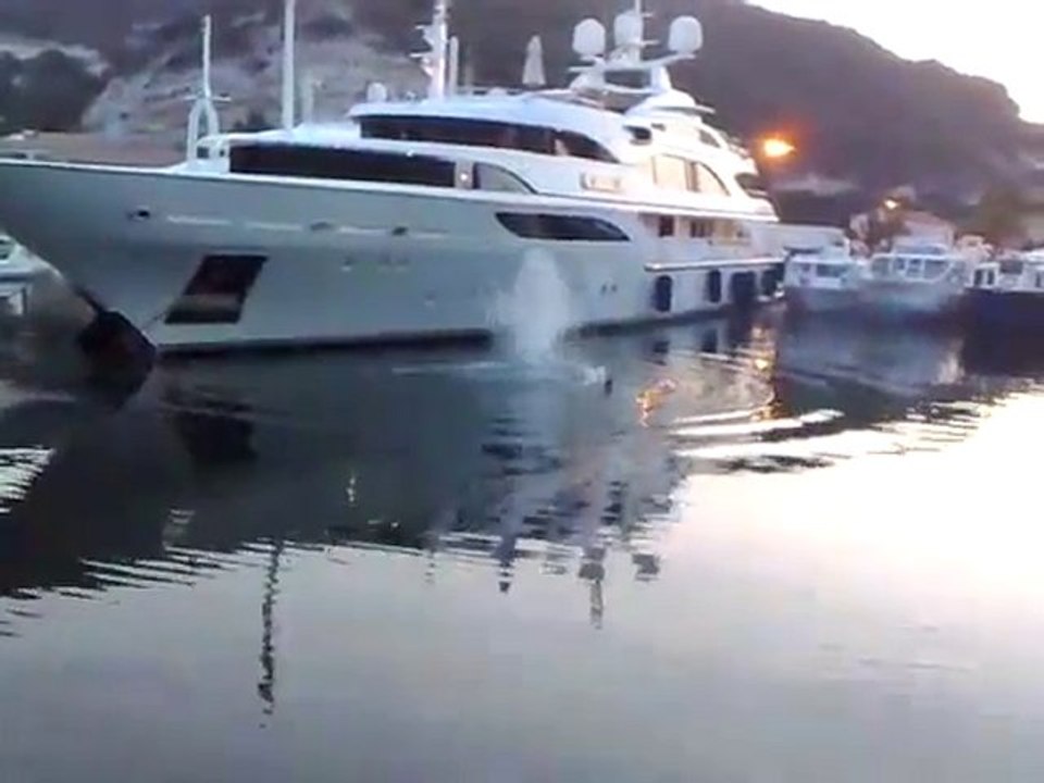 Plonge d'un Yacht :)