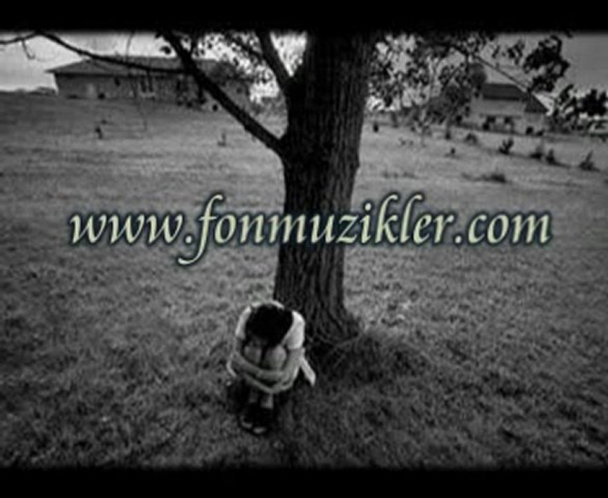 Hastane Önünde İncir Ağacı Fon Müzik