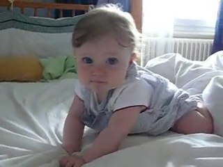 Babillages d'Hélo - 6 mois 23j