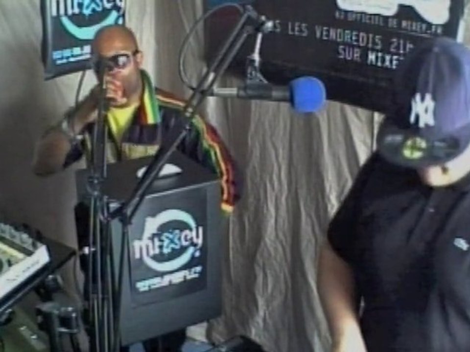 SHABBA TIGRE CHEZ MIXEY TV