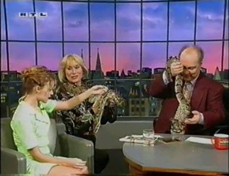 Kylie Minogue interview german tv appearance feat. a snake