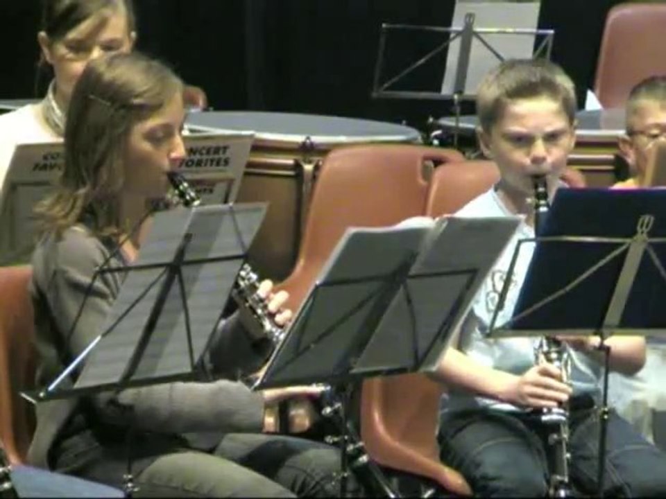 Remise récompense aux élèves Harmonie d'Avion (suite 3)