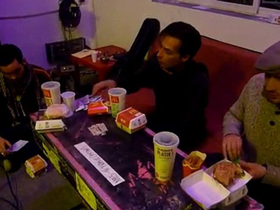 Les P'tits Gars Laids en studio - Pause Repas