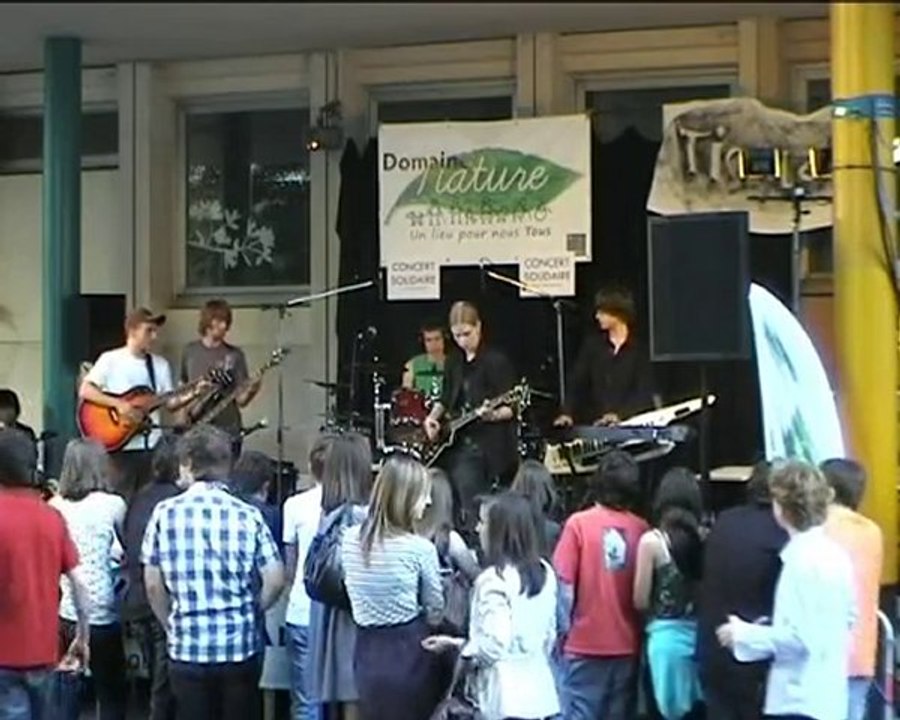 Timeless - Bug [compo] (04/06/2010)