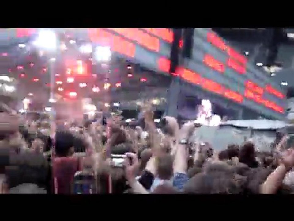 Concert Muse Stade de France : Intro - Uprising