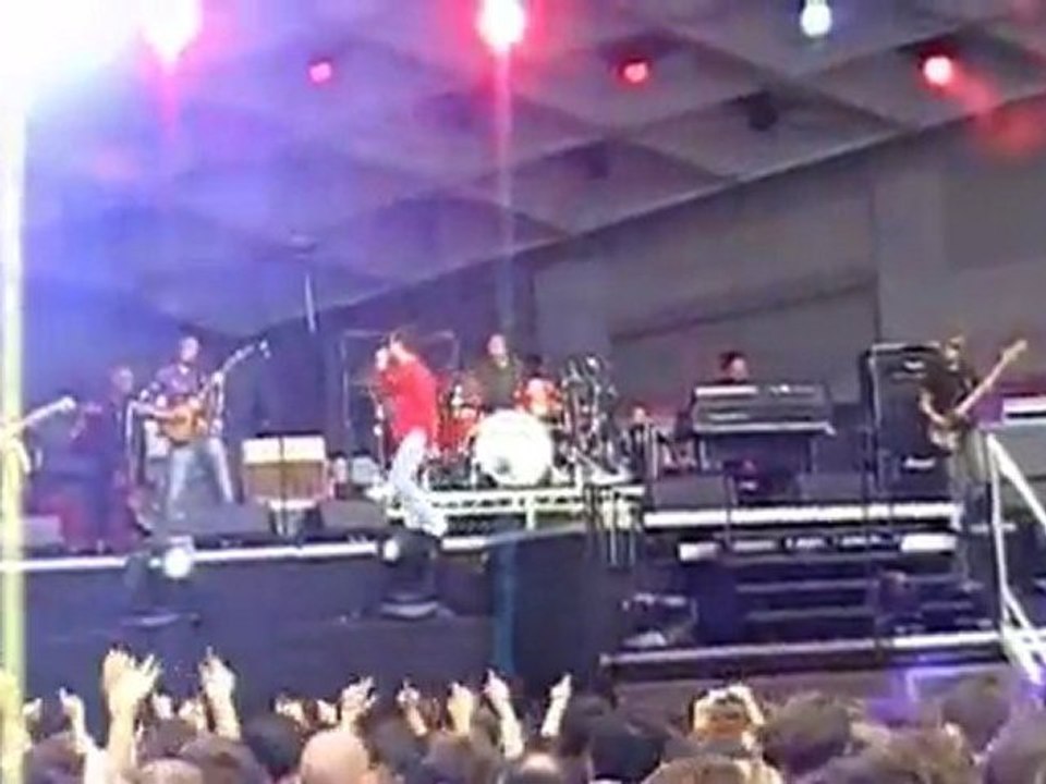 Kasabian - Underdog (Stade de France)