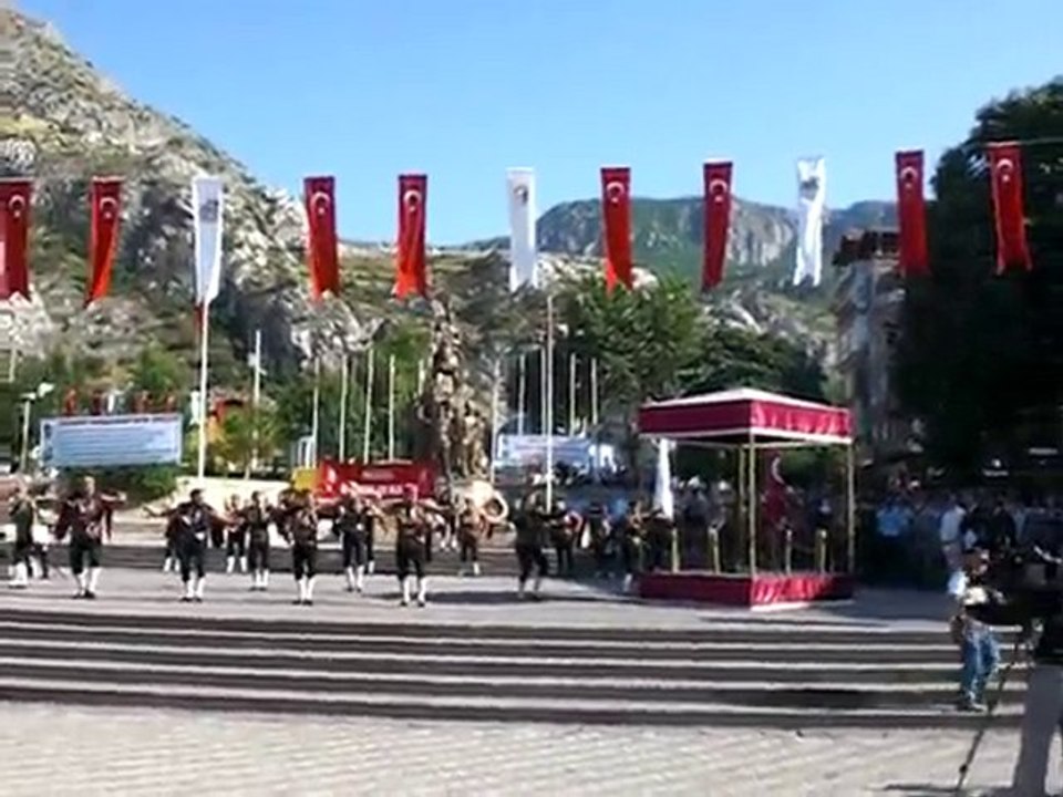 ANKARA SEYMENLER KULUBÜ FOLKLÖR OYUNCULARININ GÖSTERİSİ.AMAS