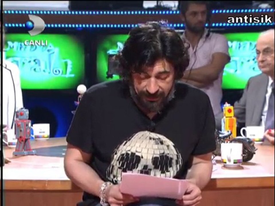 Okan Bayülgen İnci Sözlük Ziyareti Hakkında Açıklama