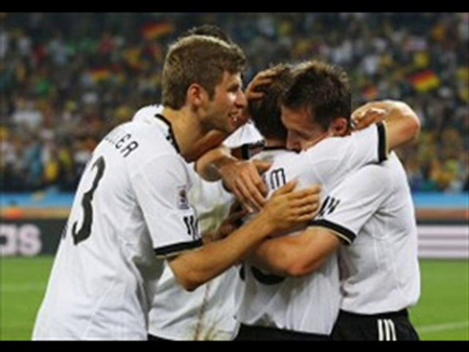 Germany 4-0 Australia Podolski,Klose scored