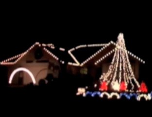 Christmas House animated to music
