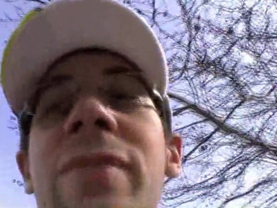 Benny parle allemand à Berlin -Les voyages de BennyLance