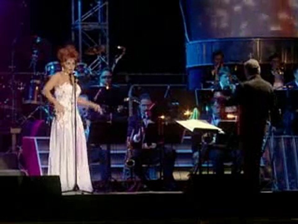 Shirley Bassey - Diamonds Are Forever