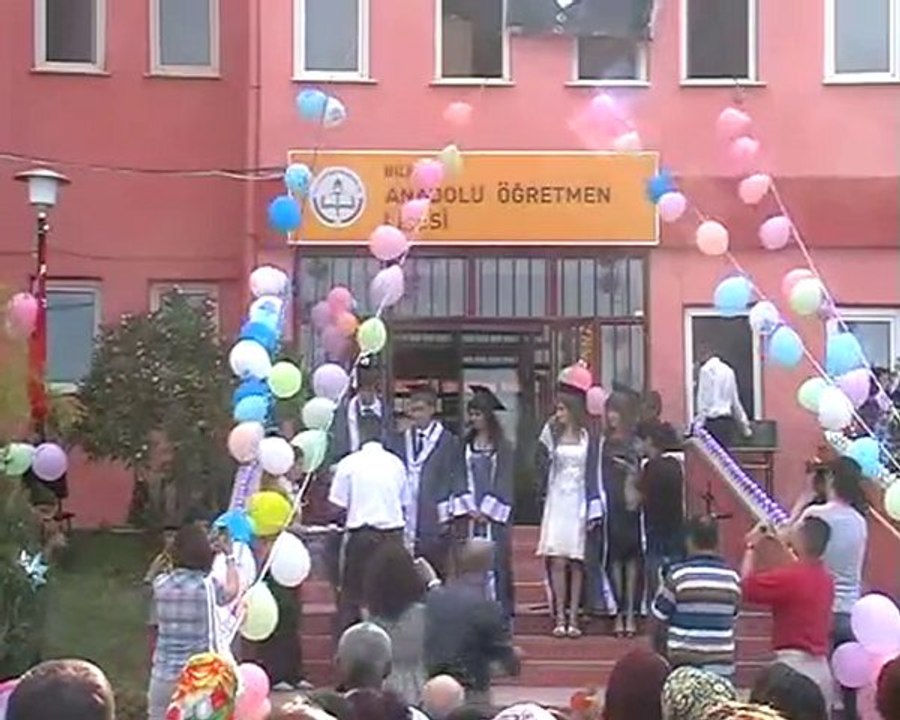 ANADOLU ÖĞRETMEN LİSESİ MEZUNİYET