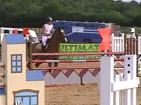 Ophélie Vervisch - Gibi St Denis - GP 120 Amat 1 barrage