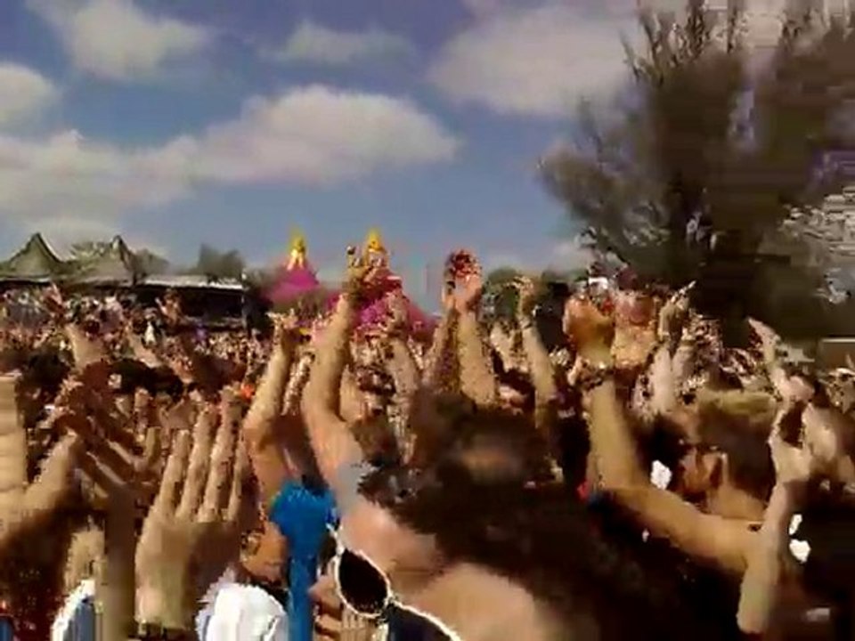 defqon 1 2010 brennan heart just as easy