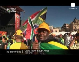 Arrivée des supporters pour le premier match de la...