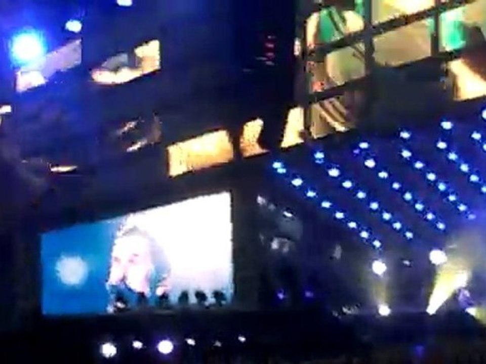 Muse Butterflies & Hurricanes 12.06.2010 Stade de France