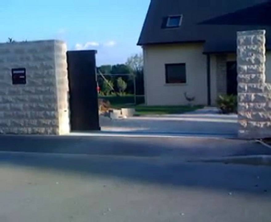 Motorisation SOMFY FREEVIA 280 sur portail alu coulissant