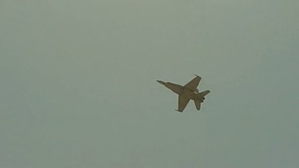 Exhibición F-18 en el 25 Ani. Patrulla Águila