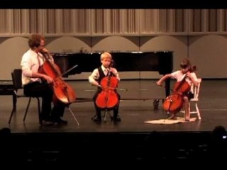 Cello Ensemble performs 'Rigadoon'