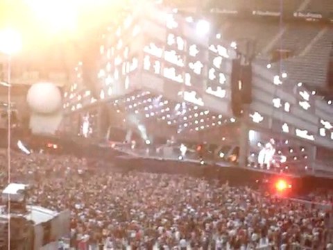 Muse - 11/06/2010 - Stade de France - Uprising (début)