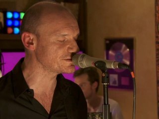 Gaëtan Roussel Performs 'Psycho Killer' Live 🎶 | Exclusive Acoustic Session