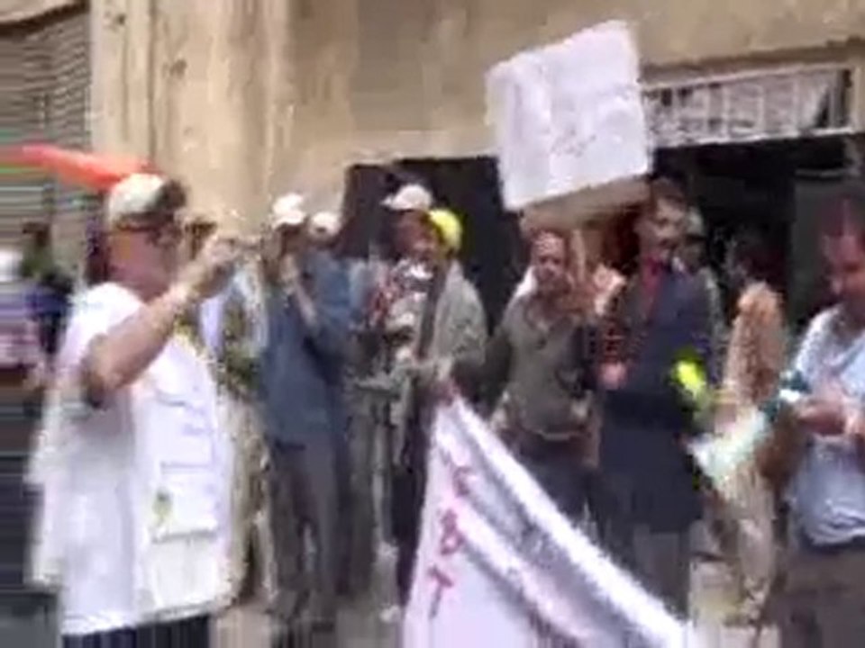 الوقفة التي نظمتها الكنفدرالية الديموقراطية للشغل بوجدة