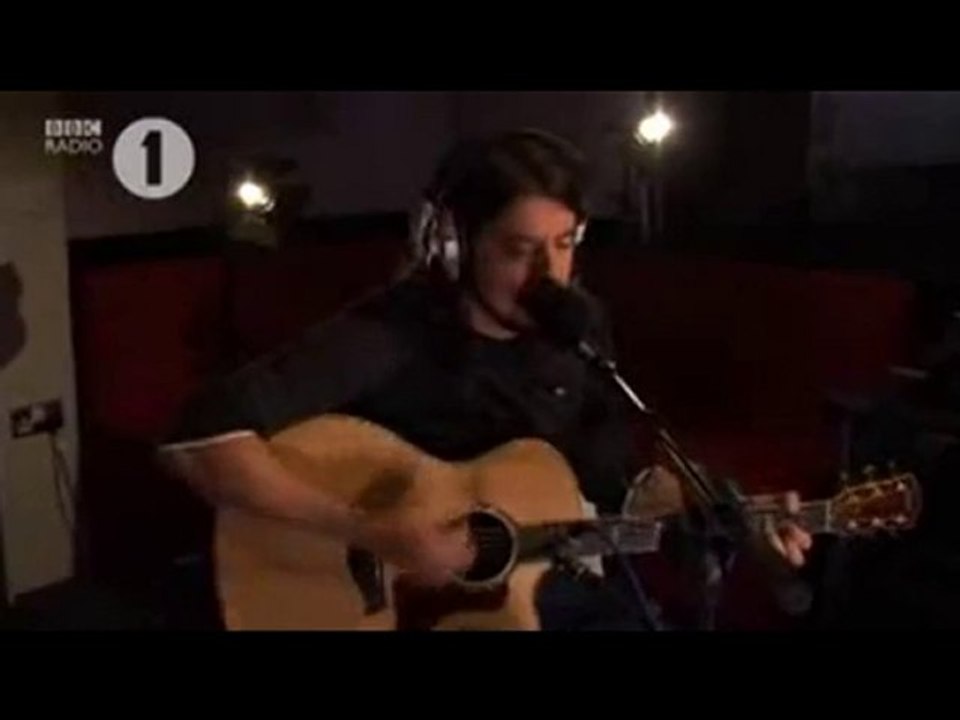 Dave Grohl vs Henri Des
