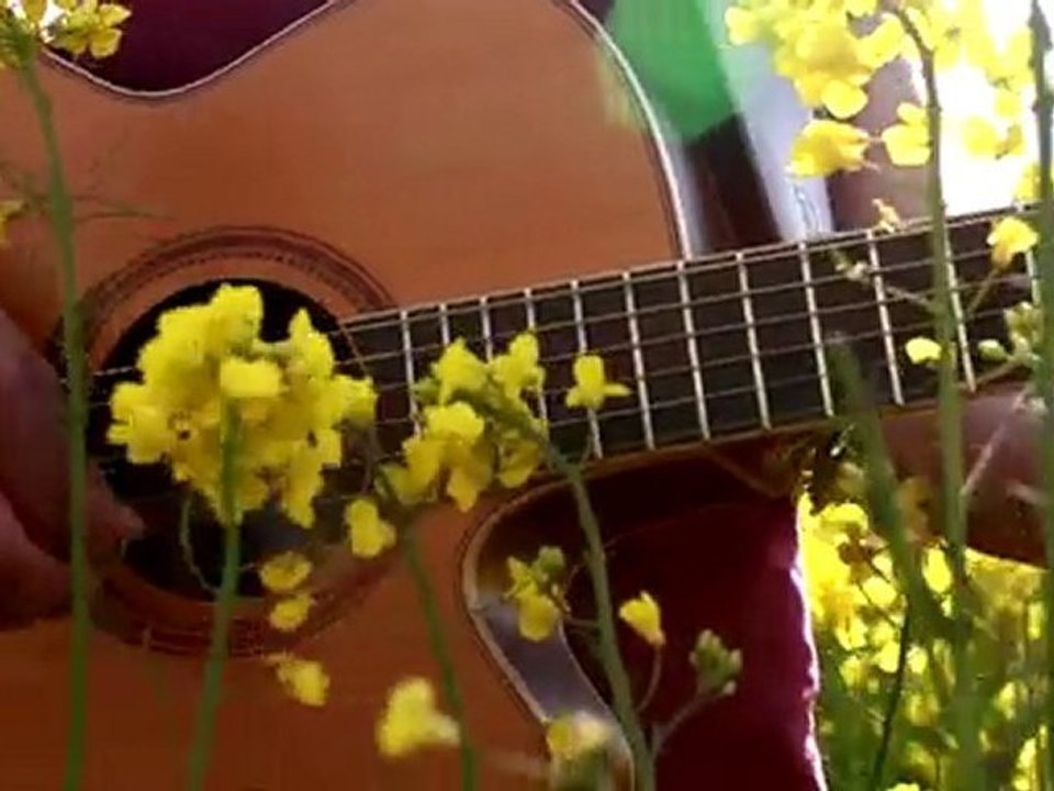 ANNE-FLORE - Bande annonce d'"En vespa"