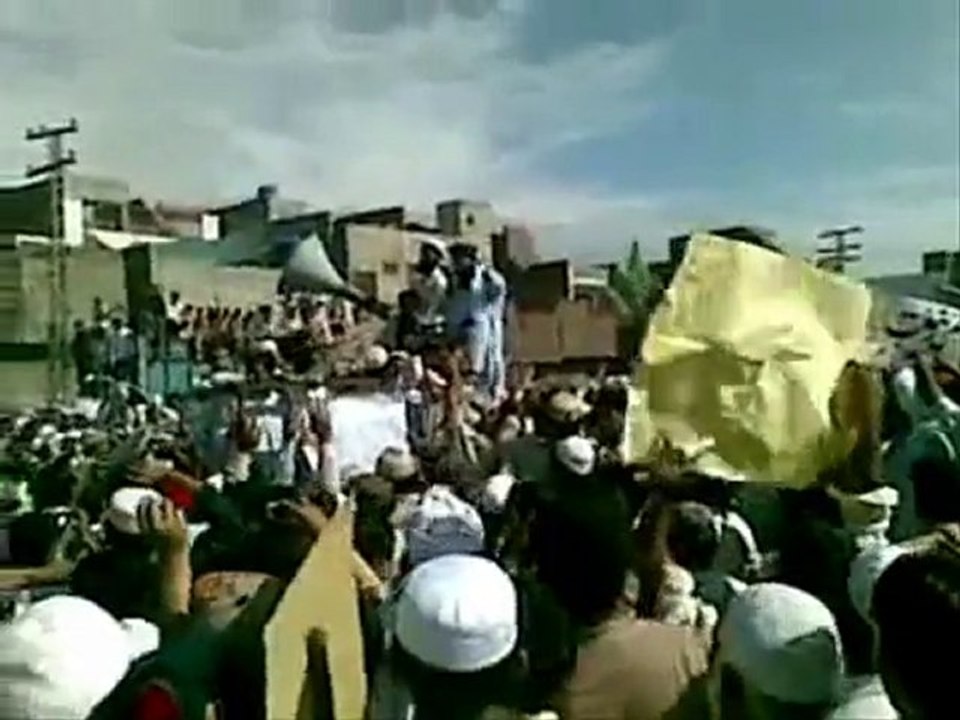 Watch true Islam of Terrorist Mullahs in action ??