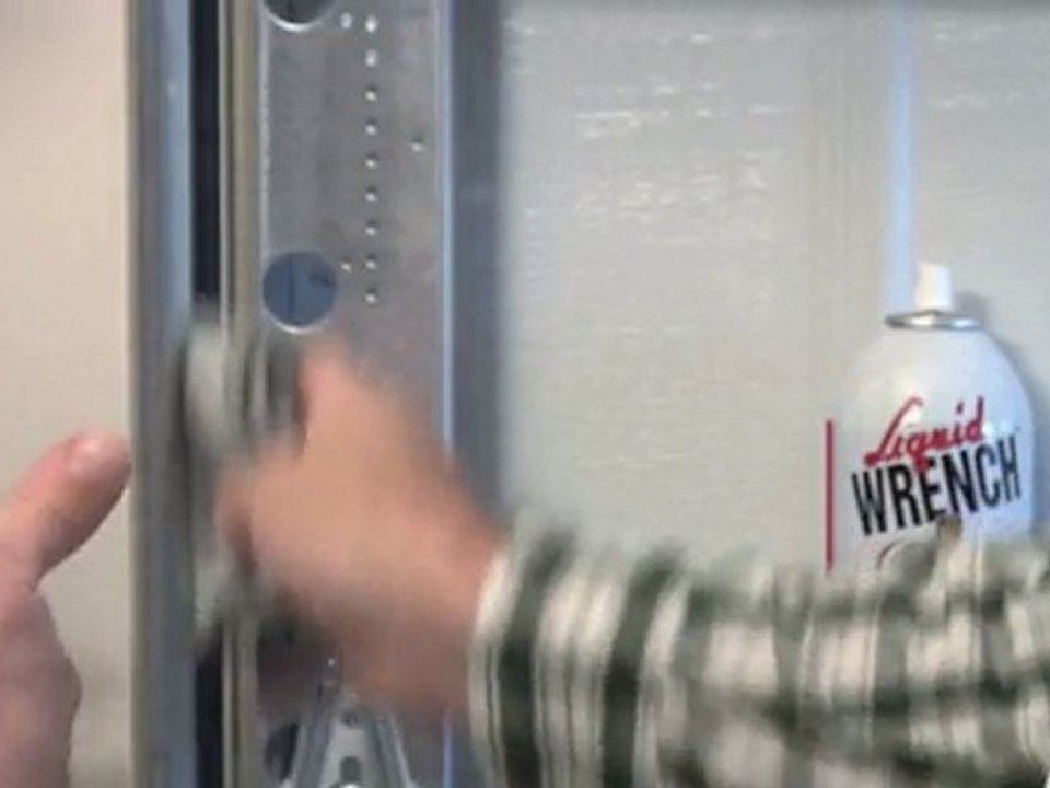 How to use Liquid Wrench Chain Lube on Garage Doors