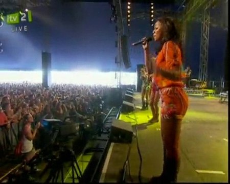 The Saturdays - Keep Her - Isle Of Wight 2010